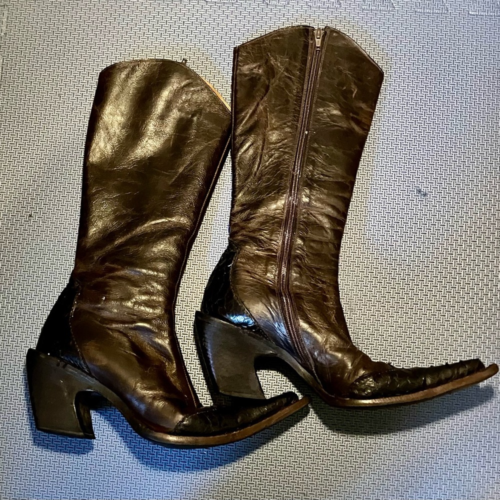 Vero Cuoio Vintage Women’s Leather Zip Up Boots - EU 39.5/US 8.5.